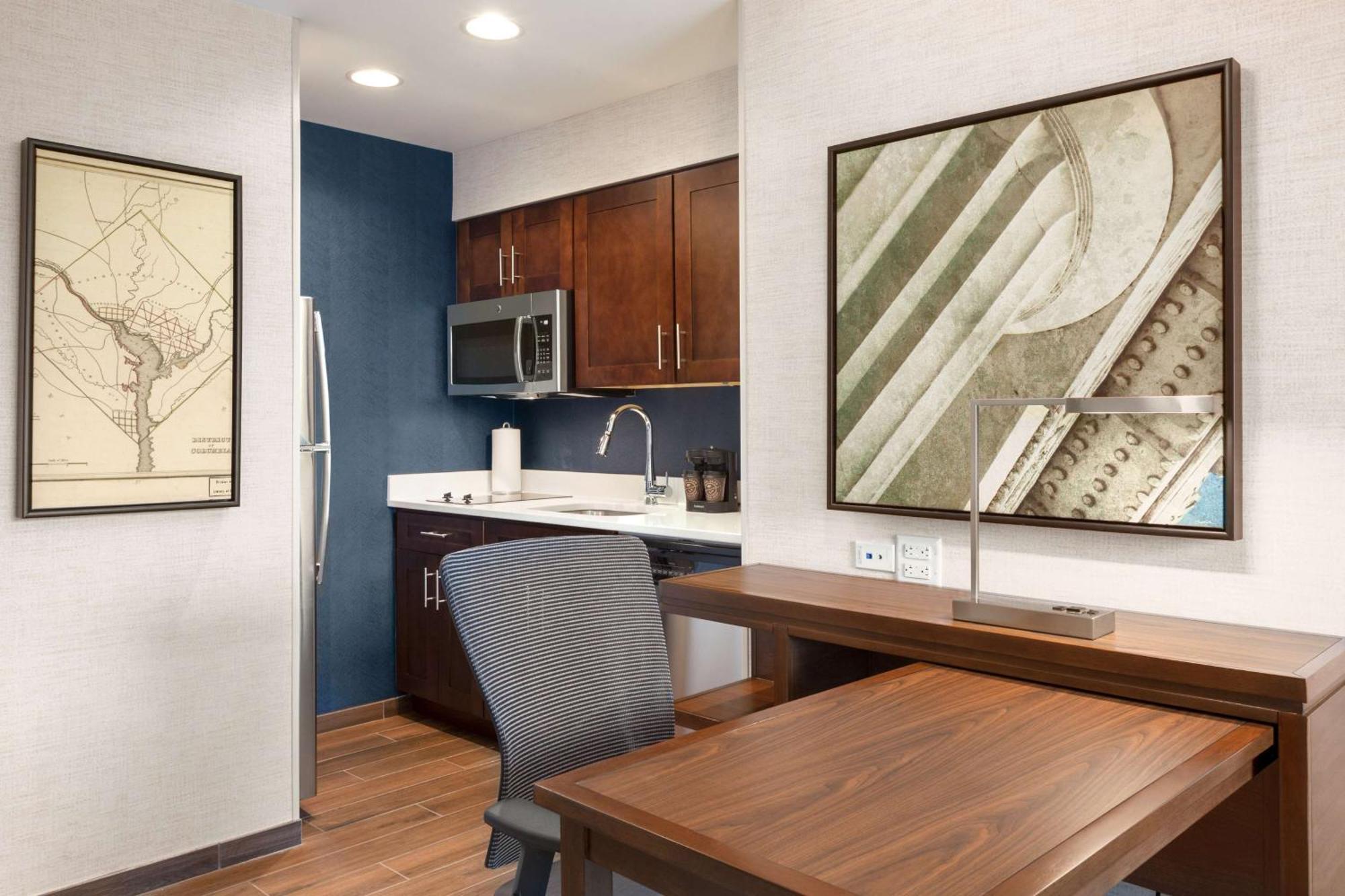 Homewood Suites By Hilton Arlington Rosslyn Key Bridge Экстерьер фото